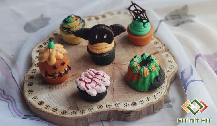 Halloween Cupcakes mit Frischkäse Topping