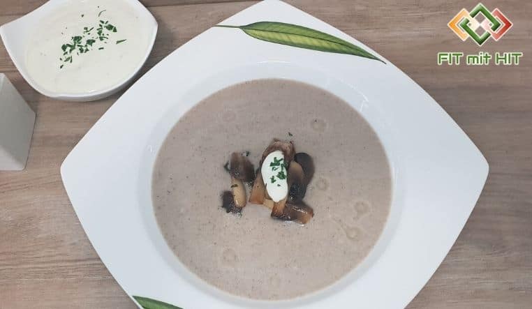 Maroni-Champignoncreme-Suppe mit gebratenen Pilzen